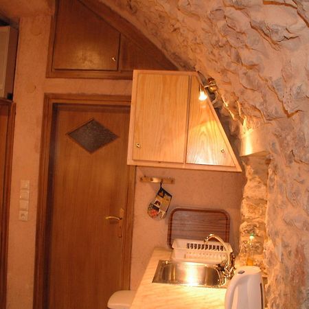 Stoneapartments, Γ Κωσταλοσ Και Σια Οε Avgonima エクステリア 写真