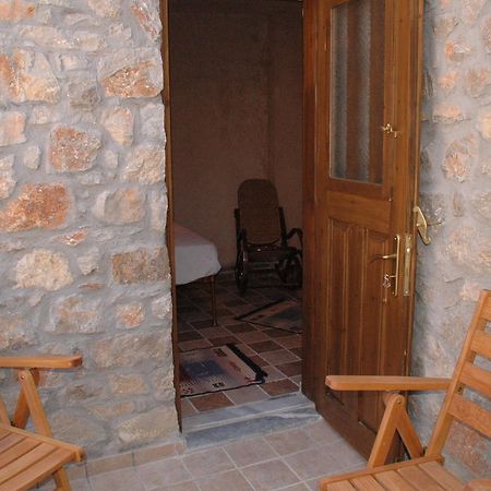 Stoneapartments, Γ Κωσταλοσ Και Σια Οε Avgonima エクステリア 写真