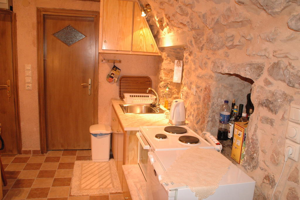 Stoneapartments, Γ Κωσταλοσ Και Σια Οε Avgonima エクステリア 写真