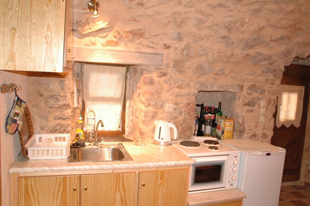 Stoneapartments, Γ Κωσταλοσ Και Σια Οε Avgonima エクステリア 写真