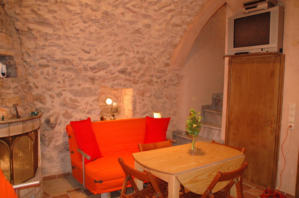 Stoneapartments, Γ Κωσταλοσ Και Σια Οε Avgonima エクステリア 写真