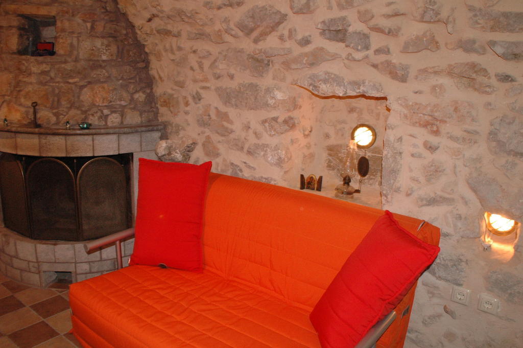 Stoneapartments, Γ Κωσταλοσ Και Σια Οε Avgonima エクステリア 写真