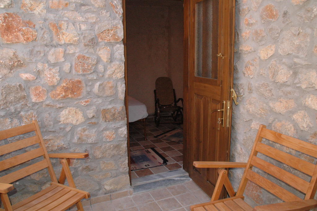 Stoneapartments, Γ Κωσταλοσ Και Σια Οε Avgonima エクステリア 写真